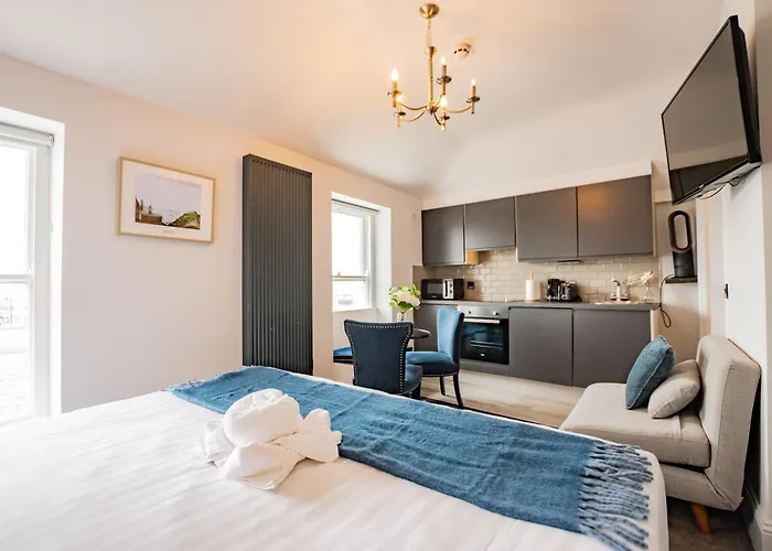 Superb Marina Apartment