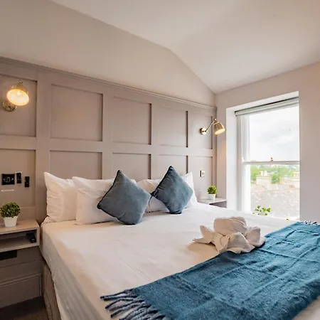 Superb Marina * Dublin