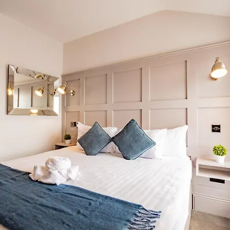 Superb Marina Studio- Sleeps 3