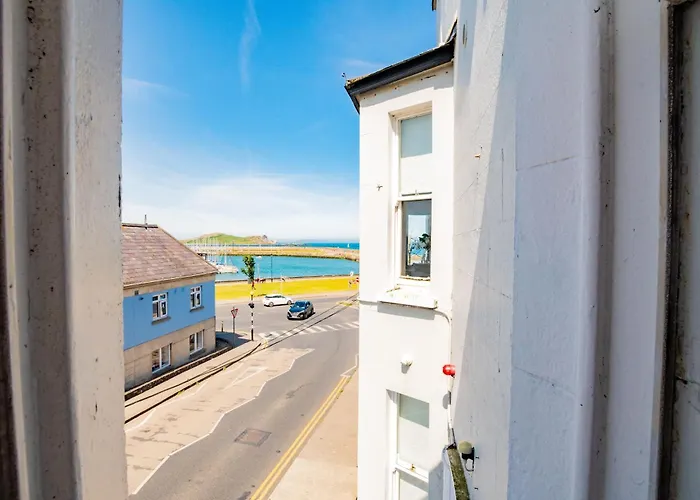 Superb Marina * Dublin