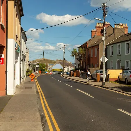 Superb Marina ダブリン